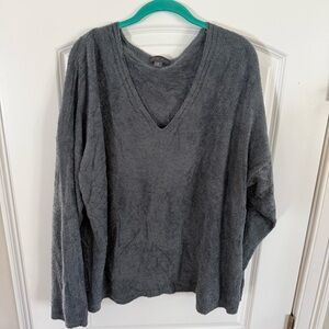 EUC Barefoot dreams v neck pull over size 3X
